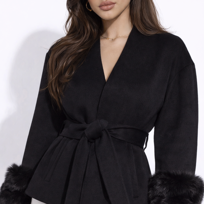 Der Bianca-Mantel mit Pelzbesatz