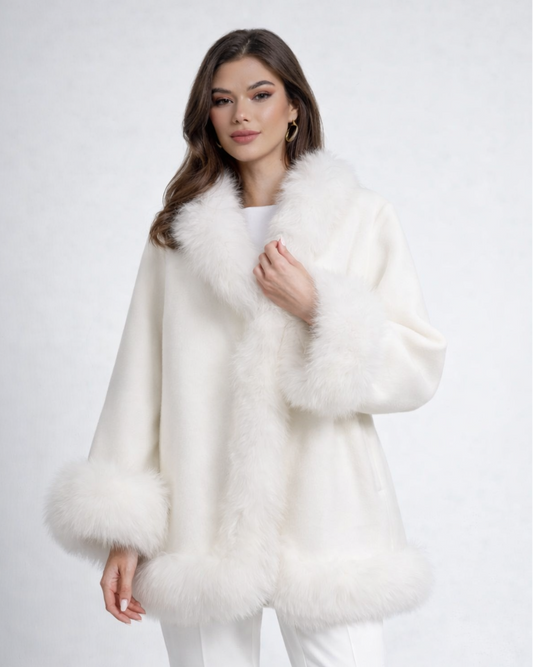 Genevieve Pelzmantel mit Pelzbesatz – Creme