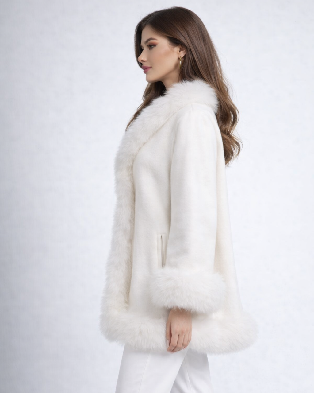 Genevieve Pelzmantel mit Pelzbesatz – Creme