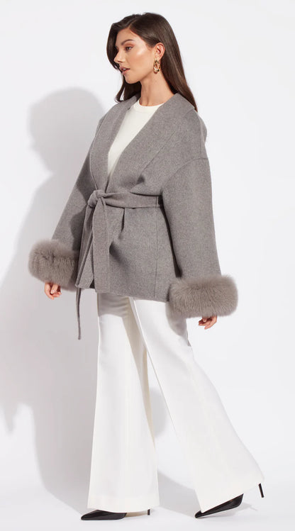 Der Amélie Wollmantel – Perlgrau