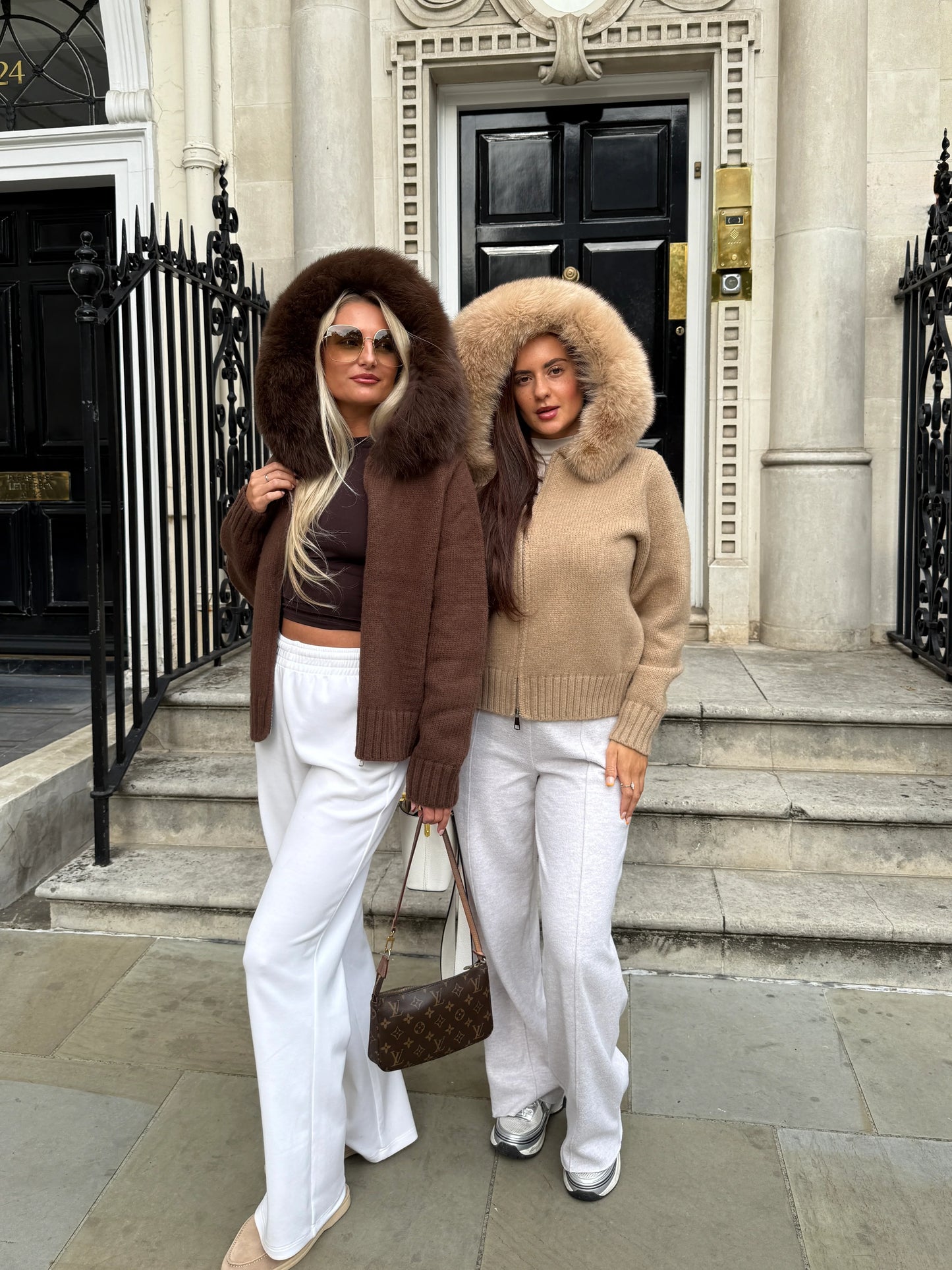 Der Aurora-Kunstpelzmantel