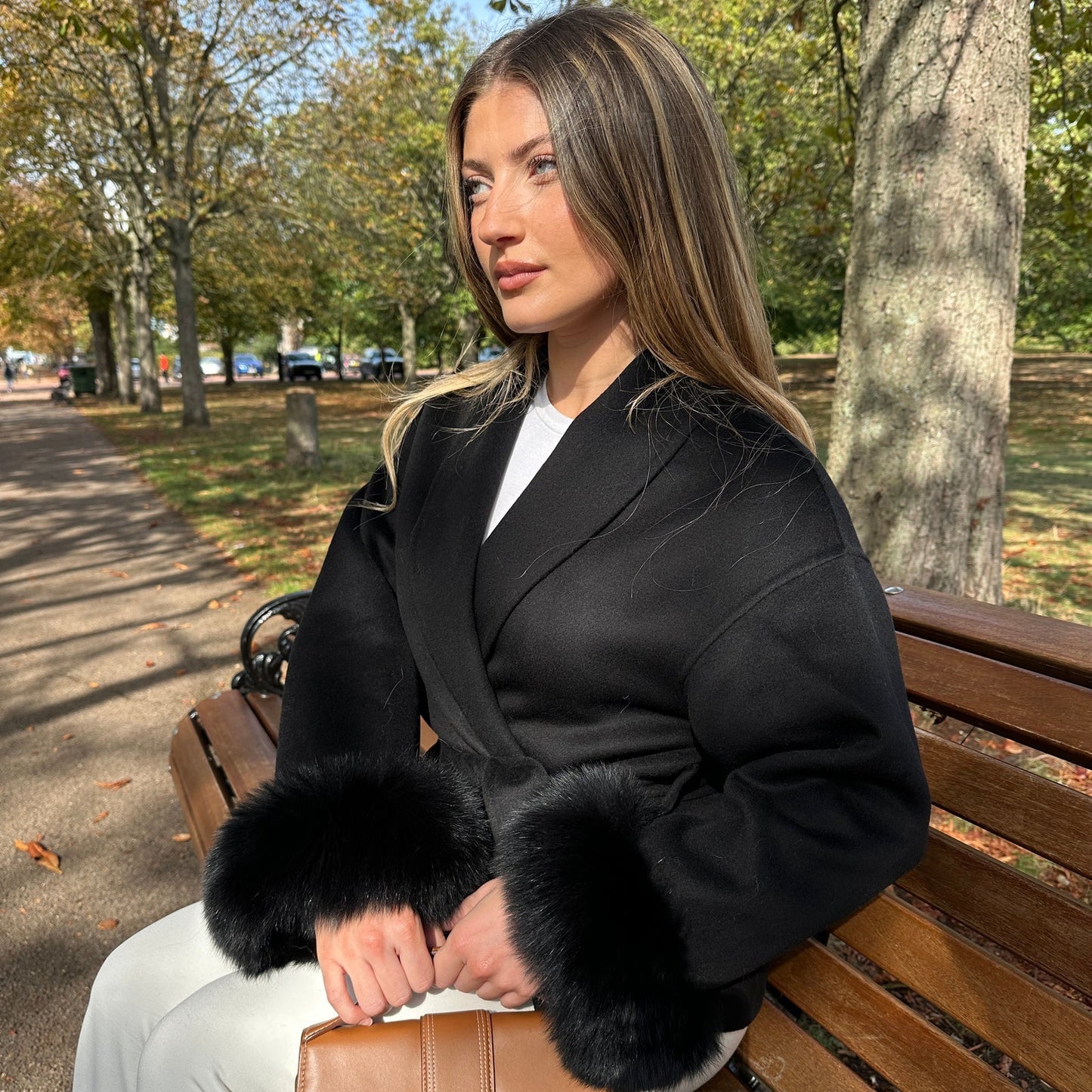 Der Bianca-Mantel mit Pelzbesatz